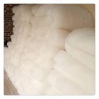 批发细致羊羔绒原料 纺纱白色脱脂填充物